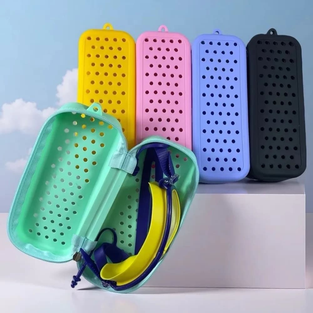 Portable Silicone Swim Goggle Case Breathable Perforated Goggle Storage Box Durable Swimming Goggles Protection Travel Use