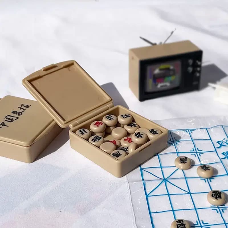 2024 chinese mini hand portable chess set children puzzle leisure chess games parent-child interactive entertainment toys suit