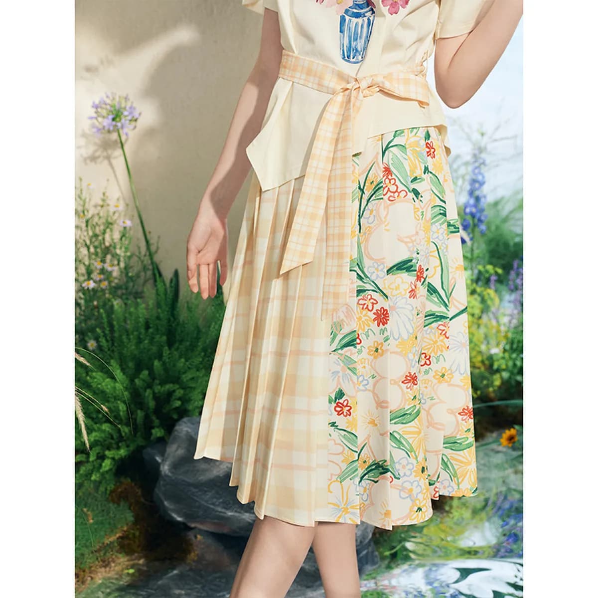 Van Gogh-Inspired Lemon Floral Pleated Asymmetrical Midi Skirt