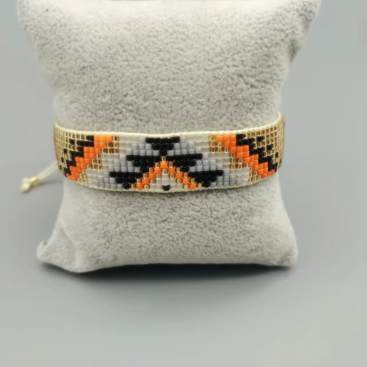 ZGMXR Rice bead bracelet Originality Hand knitting Arrow Geometry Bohemia Gradient color Adjustable Beaded bracelet set
