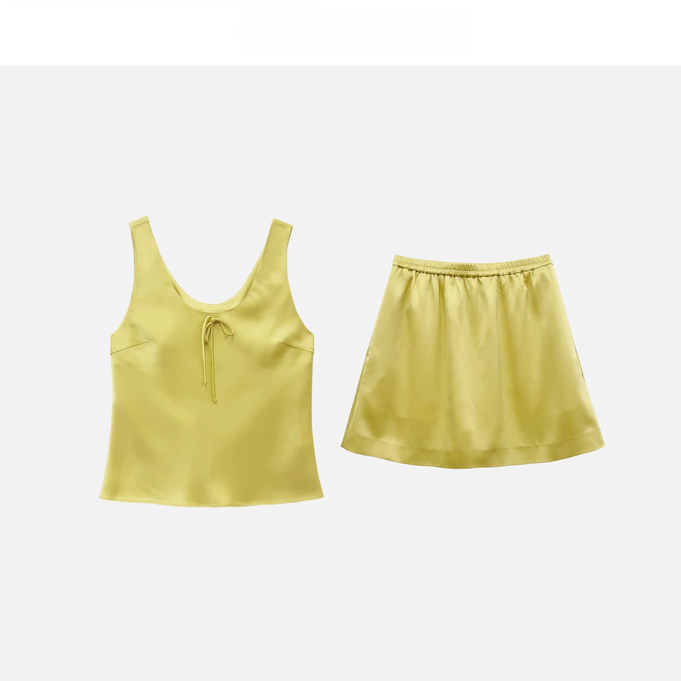Completo Estivo Le Samedi per Donna: Top e Gonna Corta, Leggero e Morbido, Effetto Snellente 3D, Stile Casual con Nodo