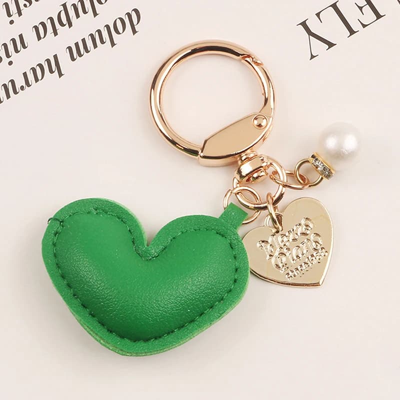 Simpatico portachiavi a forma di cuore, borsa per telefono, zaino, accessorio per ciondolo, portachiavi per auto, ciondolo creativo per zainetto
