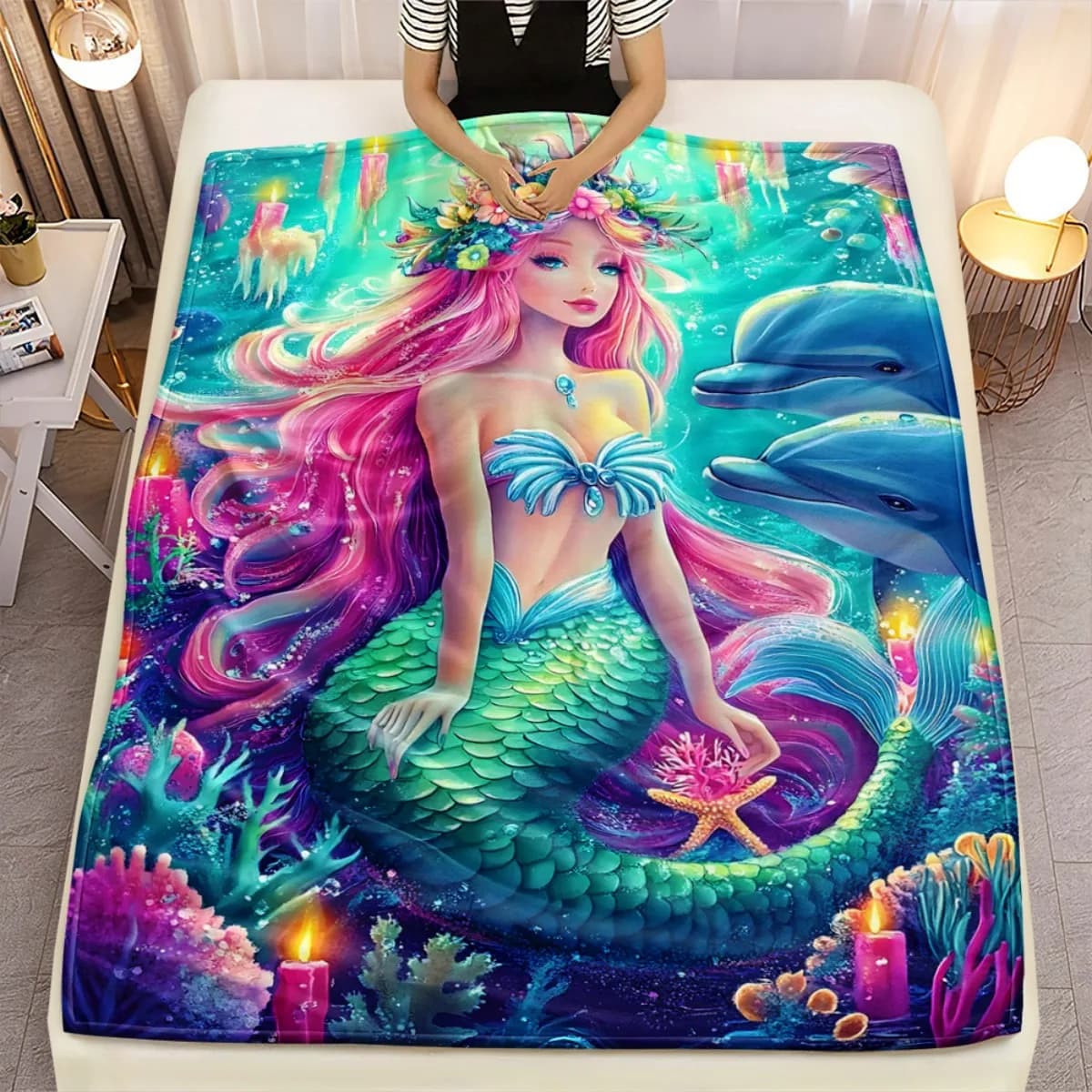 Coperta con scena subacquea fantasy sirena con delfini, corallo e fiori, morbida coperta in flanella per l'arredamento della camera da letto, tessuto accogliente e caldo