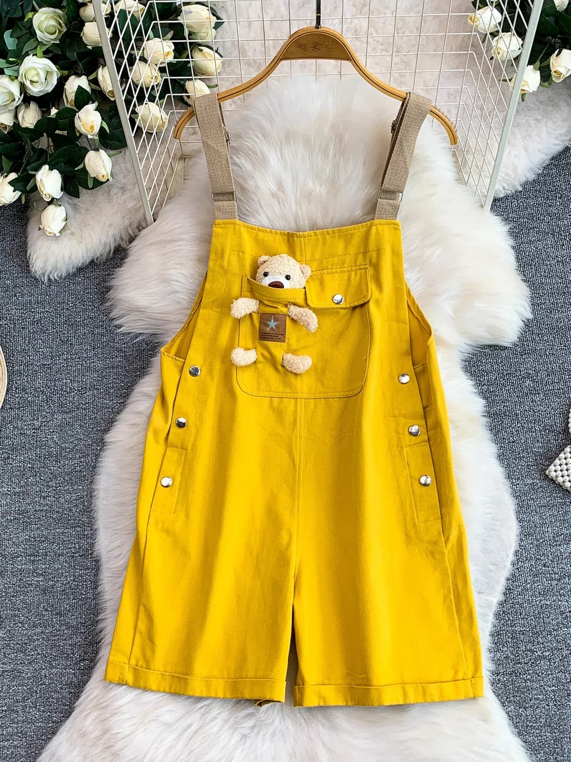 Adjustable Strap Dress Pants Women's Fashionable Bear Design Wide Leg Jeans Short Commute High Waist Casual Online Exclusive