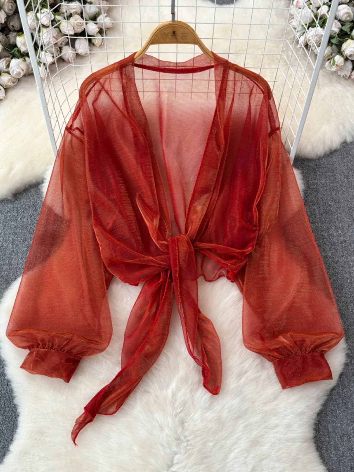 Cardigan leggero in seta ghiaccio con protezione solare, top estivo da donna con spalline sottili e gonna in chiffon per coprire le spalle