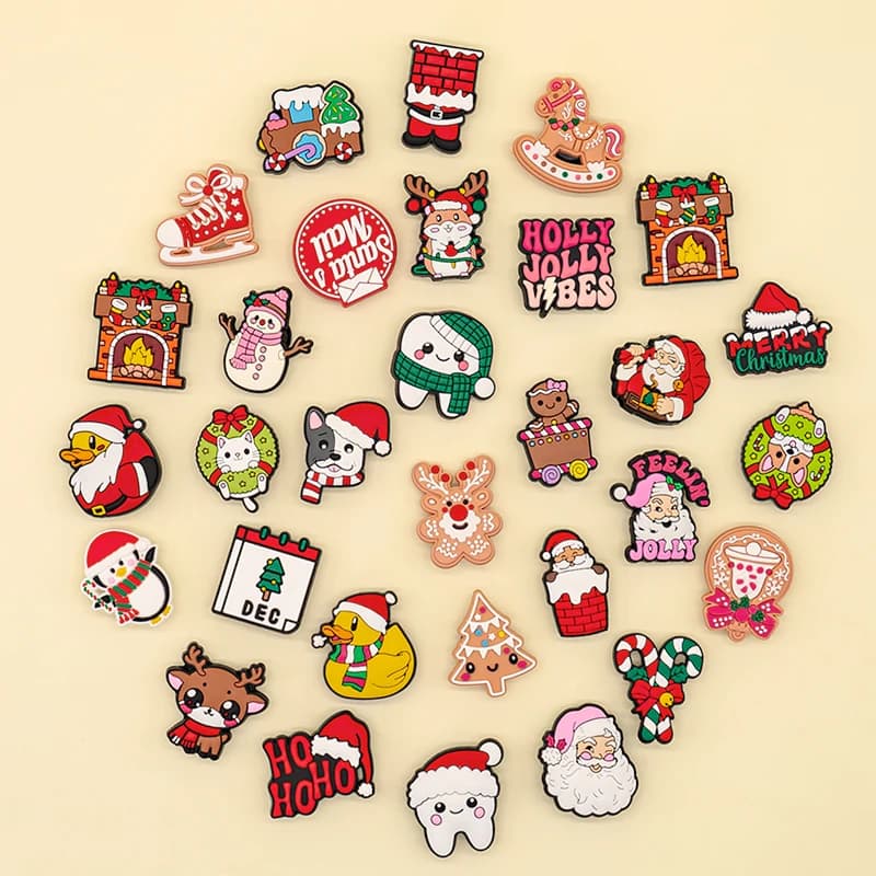 1-50pcs Buon Natale Pendenti e Ciondoli per scarpe Decorazione di scarpe Accessori Rosa Babbo Natale Pupazzo di neve Perni di sandalo per le donne Bambini Zoccoli Fibbie