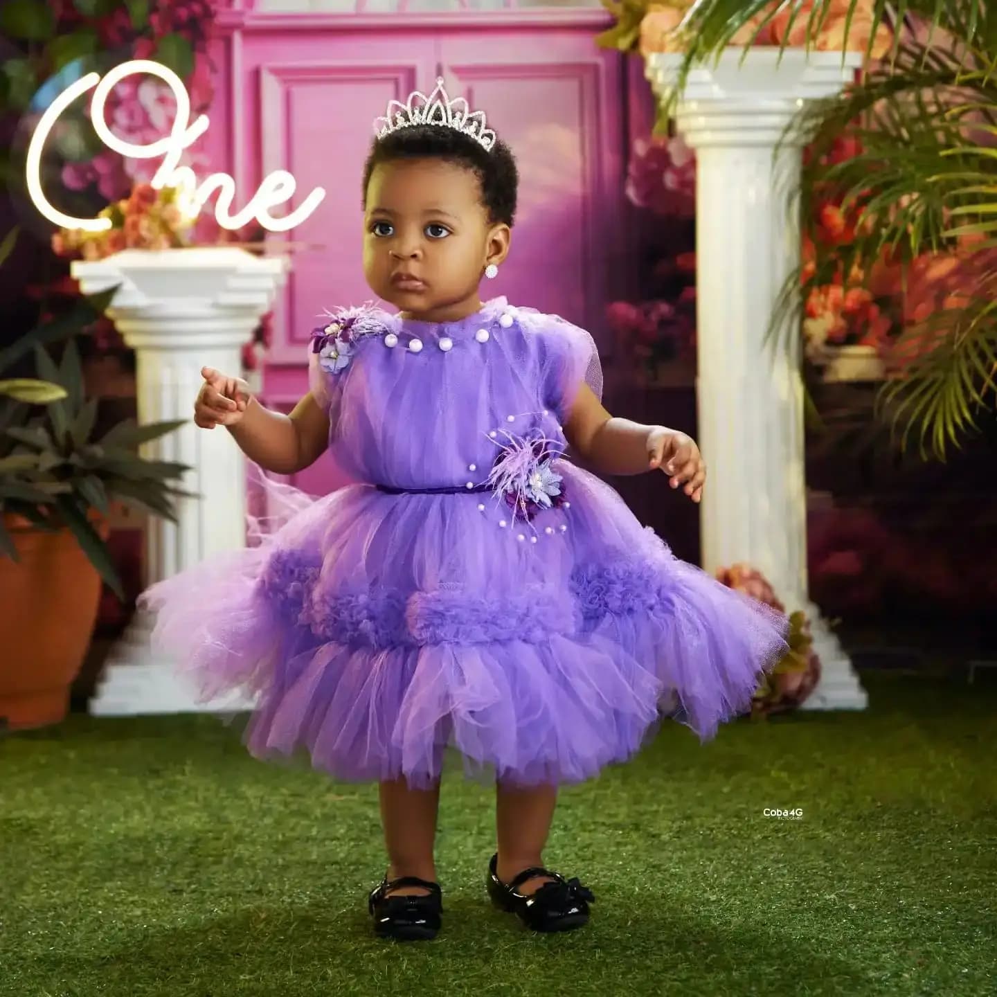 Abiti da compleanno per bambini alla lavanda Ruffles Feather Flower Girl abiti per la festa di nozze abiti da ballo per ragazze per servizio fotografico