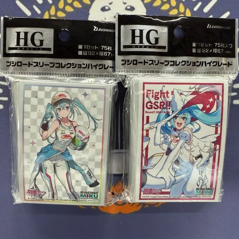 70Pcs/set Suitable for Anime Gaming Collectible Card Racing Hatsune Miku Protective Sleeves 67x92mm Board Game Card Sleeve Toys