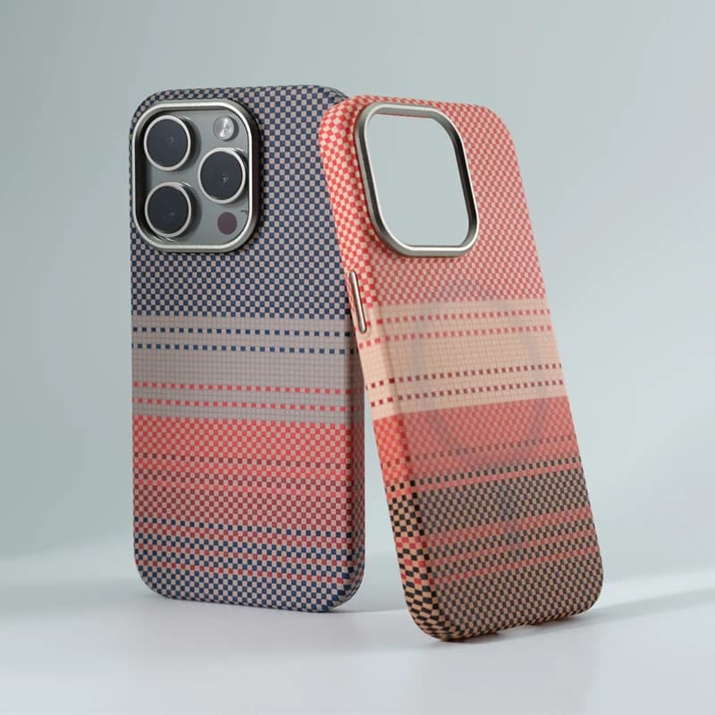 Cover Rigida Ultrasottile con Lenti in Lega e Texture Pixel, Ricarica Wireless per MagSafe, per iPhone 17, 16 Pro Max, 14, 15, 16 Pro, 13