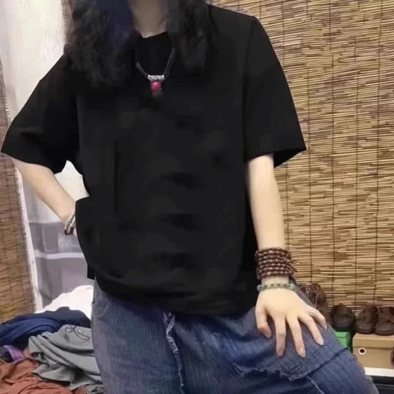 Y2k New Harajuku Moda semplice T-shirt nera Tinta unita Pendolarismo Retro Manica corta Street Wear T-shirt Top Tendenza versatile