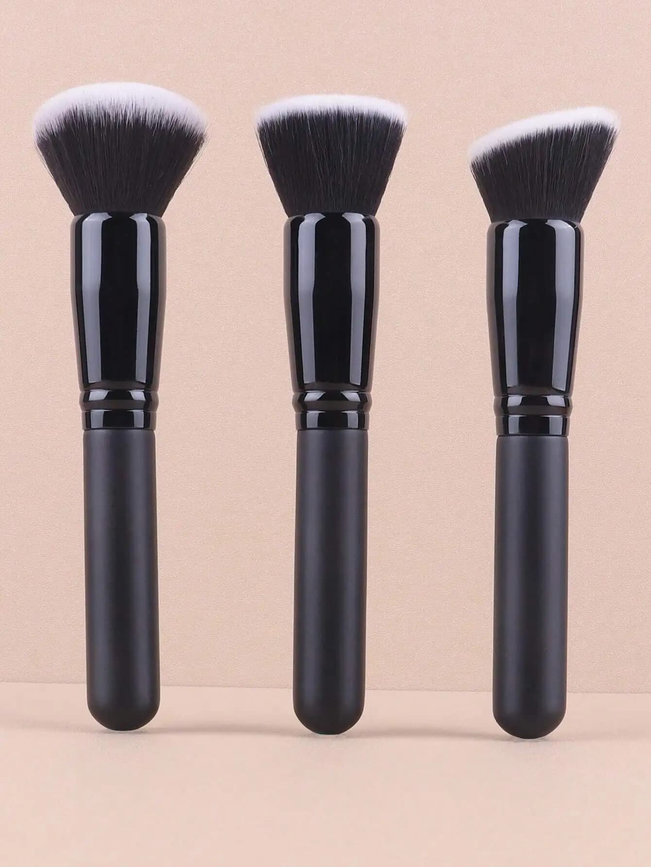 Set di 3 Pennelli per Polvere Libera, Pennello per Fondotinta, Pennello per Blush, Set di Pennelli, Kit di Pennelli per Trucco, Set Completo di Pennelli per Trucco, Kit di Pennelli per Trucco Professionale, Set Regalo per Trucco, Omaggi, Pennelli Professionali per Trucco