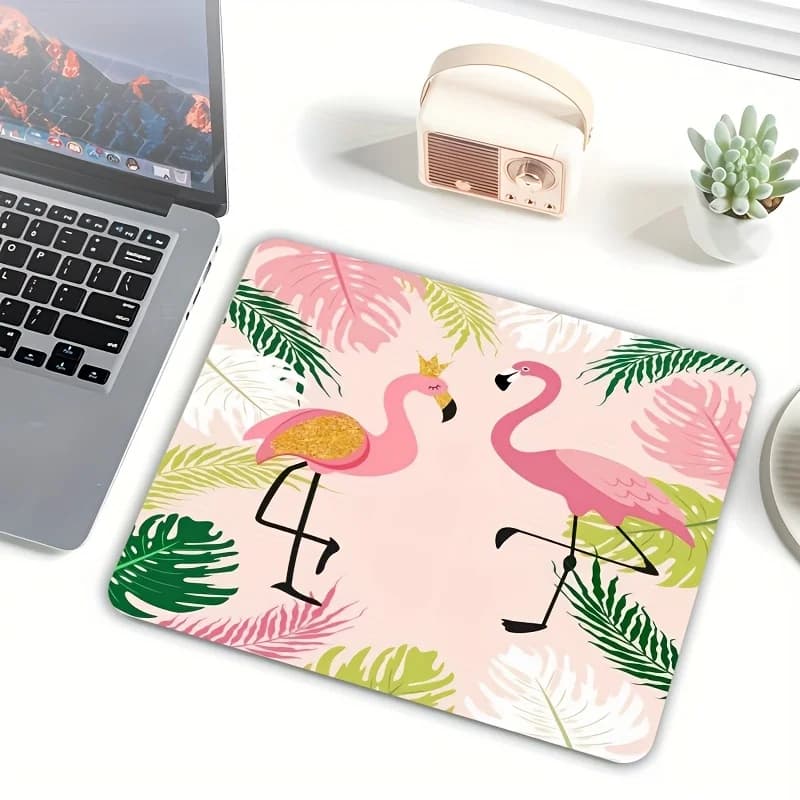 Tappetino per mouse in gomma rosa a forma di fenicottero - Antiscivolo, mini tappetino da scrivania quadrato con design tropicale vivace, perfetto per l'ufficio e il gaming