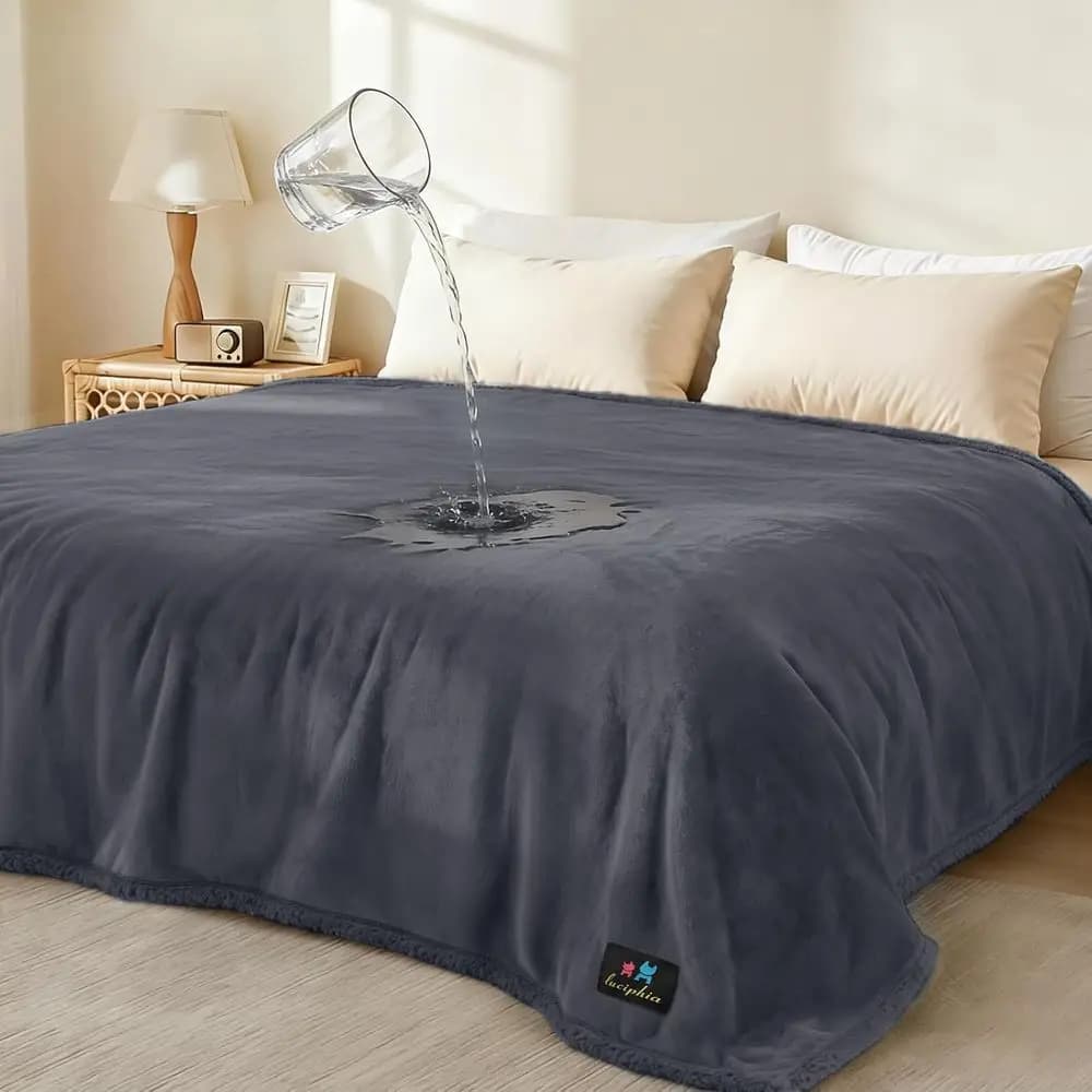 Waterproo Pet Blanket, Liquid Pee Proo Dog Blanket or Soa Bed Couch, Reversible Sherpa leece urniture Protector Cover or Small M