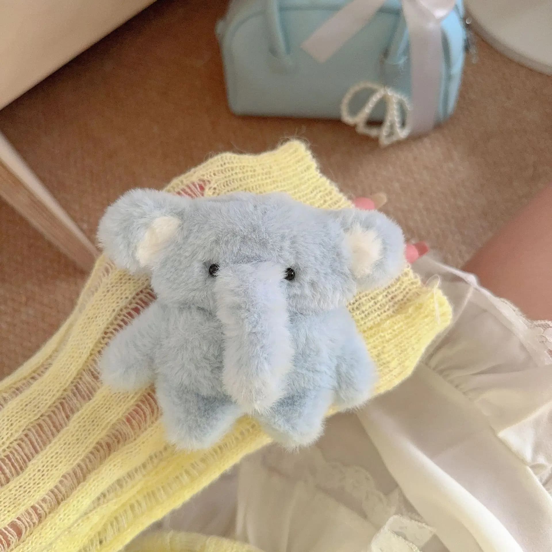 Custodia Protettiva per Auricolari a Forma di Elefante 3D Coreano in Peluche Morbido per Coppie, Compatibile con Airpods Pro 4 3 2 1 e Air Pods Pro 2