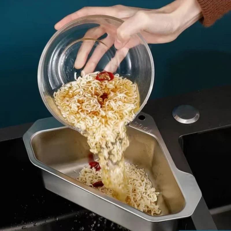 Cestello di scarico Triangolo in acciaio inossidabile Lavello da cucina Detriti alimentari Filtro per rifiuti Frutta Verdura Scolapiatti Gadget per la casa