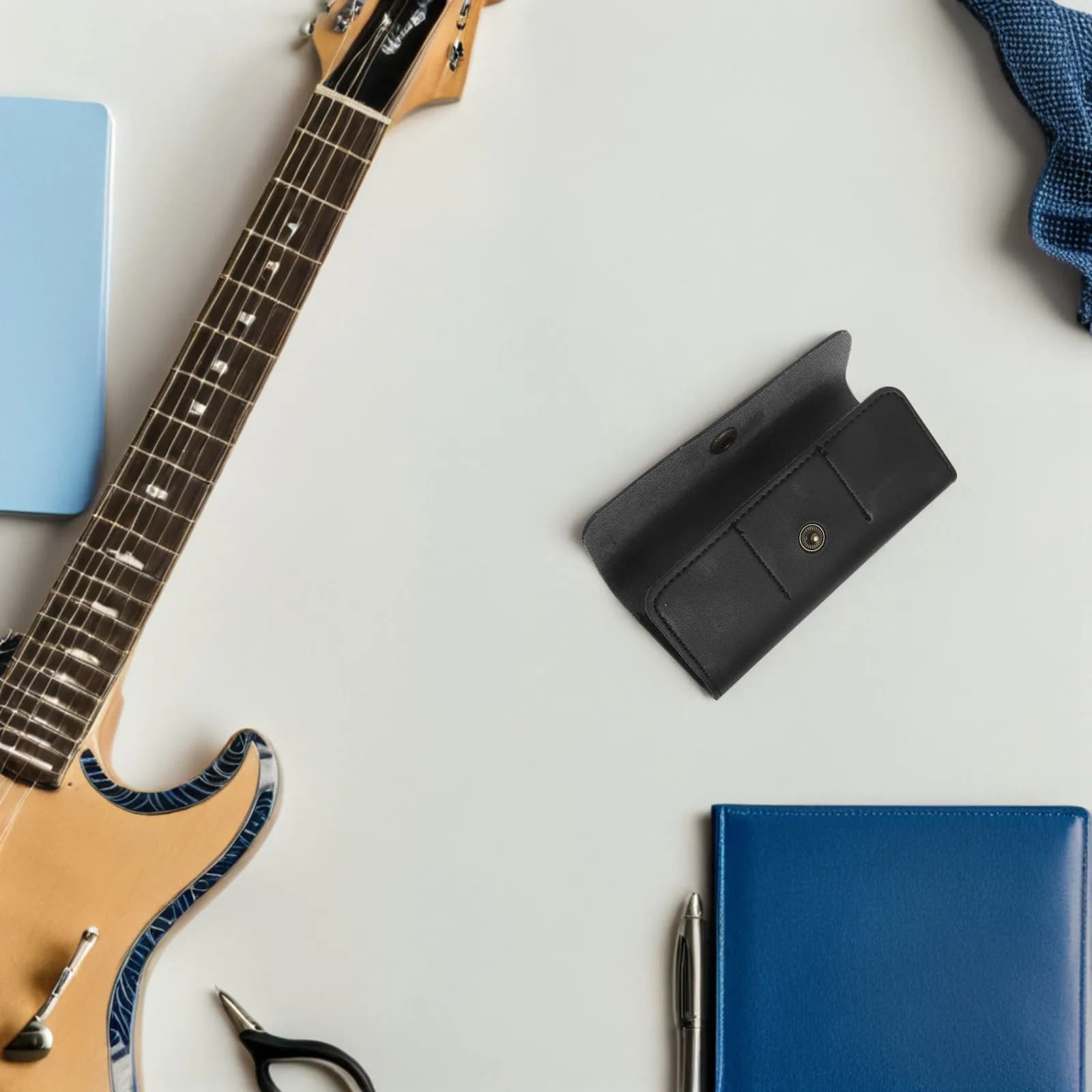 Guitar Pick Organizer Case Compact PU Plectrum Holder Pouch for Acoustic Electric Guitar Portable Picks Storage Box Bag