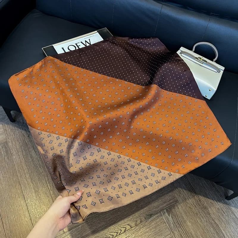 70x70cm Silk Satin Neckerchief Small Shawls Hijab Scarves Women Cute Bandana Head Hairbands Luxury Print Neck Scarf Headbands