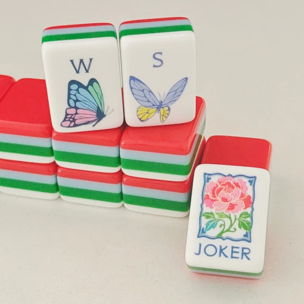 New Modern 4-Layer RED 160 Tiles Mahjong Tiles Acrylic Engraved American Mahjong Sets Home Board Games Gifts Portable Mah Jongg