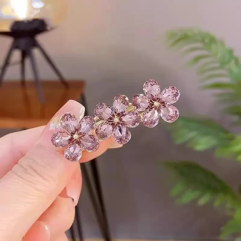 Super Fairy-Like Sweet Crystal Flower Hairpin, Small Side Bangs Clip, Fashionable and Elegant Duckbill Clip, New Light Luxury Ha
