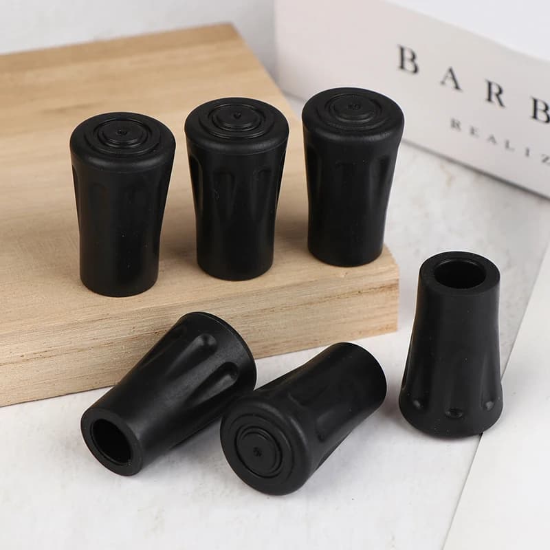 Six-piece non-slip trekking poles, lower bearing covers, plastic foot guards Safety hoods with trek stick tip