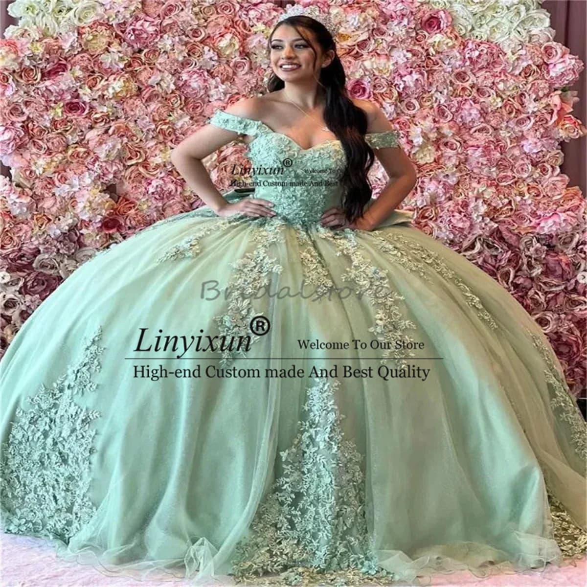 Abiti Quinceanera verde salvia con spalle scoperte Abiti soffici da 15 Anos Appliques Corsetto in pizzo Abito da festa personalizzato Sweet 16