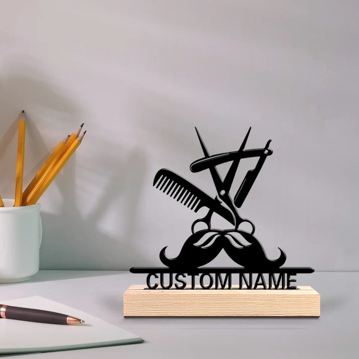 1pc Interesting Desktop Metal Statues Custom Content Equipped with A Wooden Base Decorative Gifts, Metal Statue Ornaments