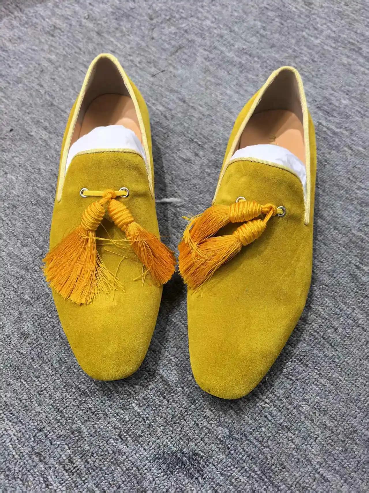 Pantofole in pelle scamosciata di lusso da uomo mocassini con nappe scarpe in velluto da smoking slip-on appartamenti da uomo scarpe da sposa per feste scarpe eleganti da uomo