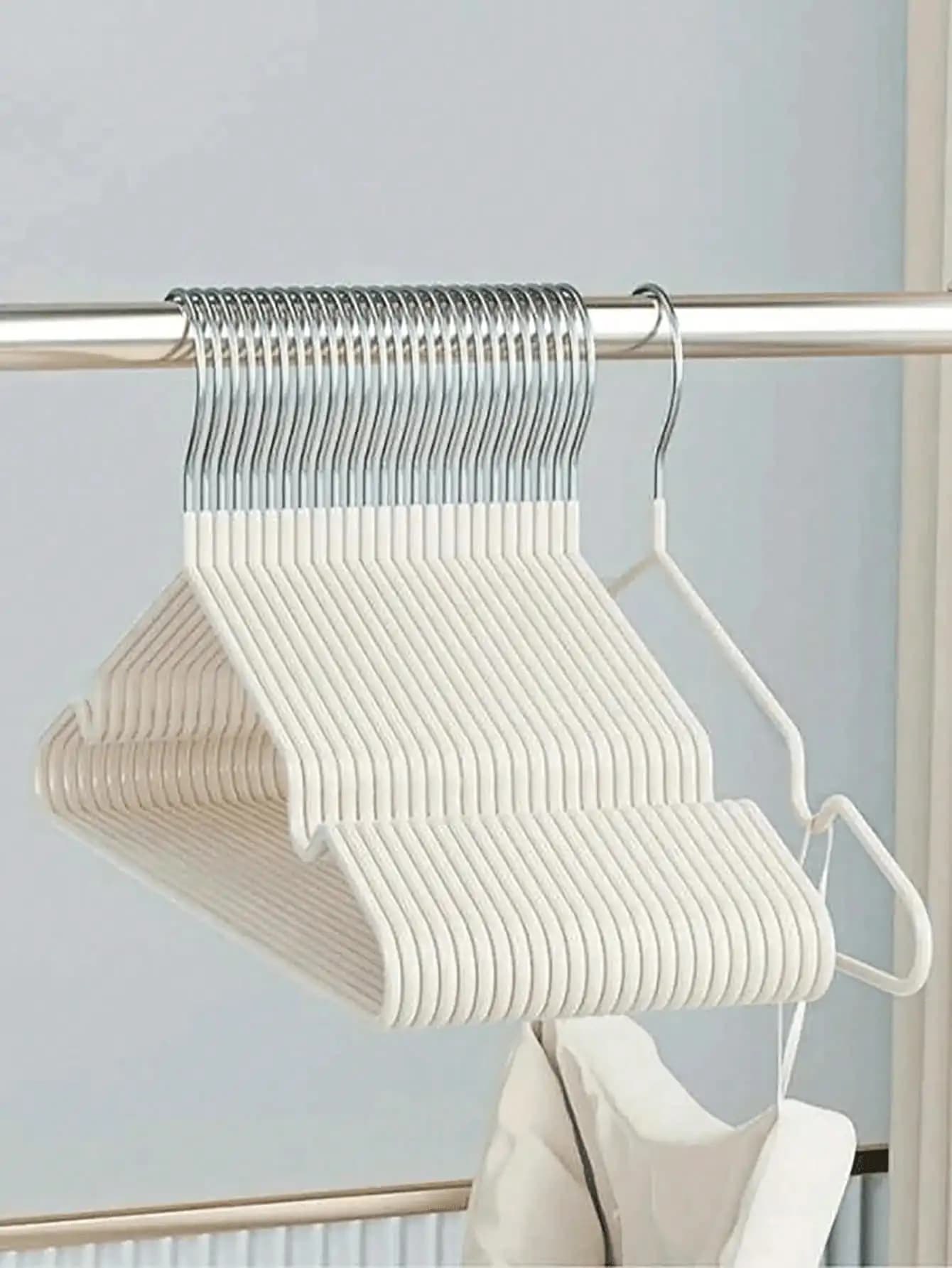 Appendiabiti Girevole Multifunzionale a 11 Fori, Organizzatore Salvaspazio per Armadio, Rotazione a 360° ° Appendiabiti girevole per guardaroba, per pantaloni, sciarpe, cravatte e borse, organizer per abbigliamento in plastica resistente, nero, 1 pezzo