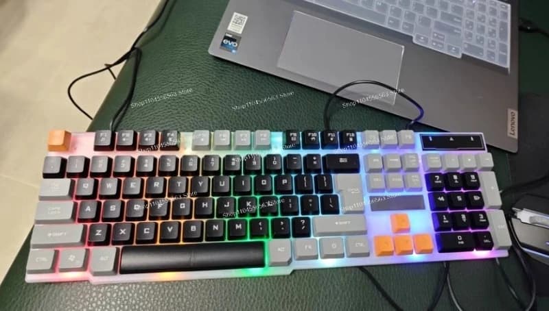 Set Tastiera e Mouse Gaming Cablati: Luminosi, con Switch Meccanici Reali, Tasti Flottanti per PC/ESports