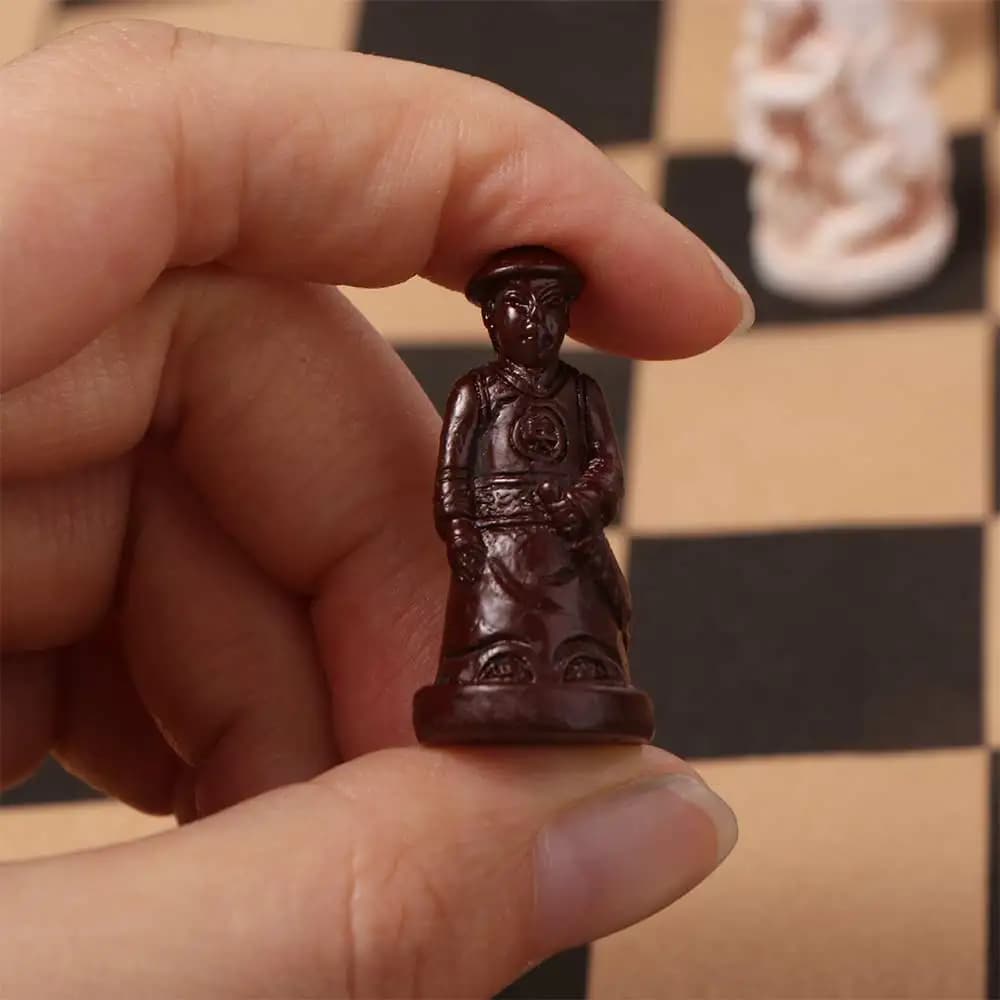 Set di Scacchi in Resina Stile Antico con Pezzi a Forma di Tromba, Imitazione di Caratteri Cinesi Antichi, Puzzle Realistico, Figurine di Scacchi Qing Bing