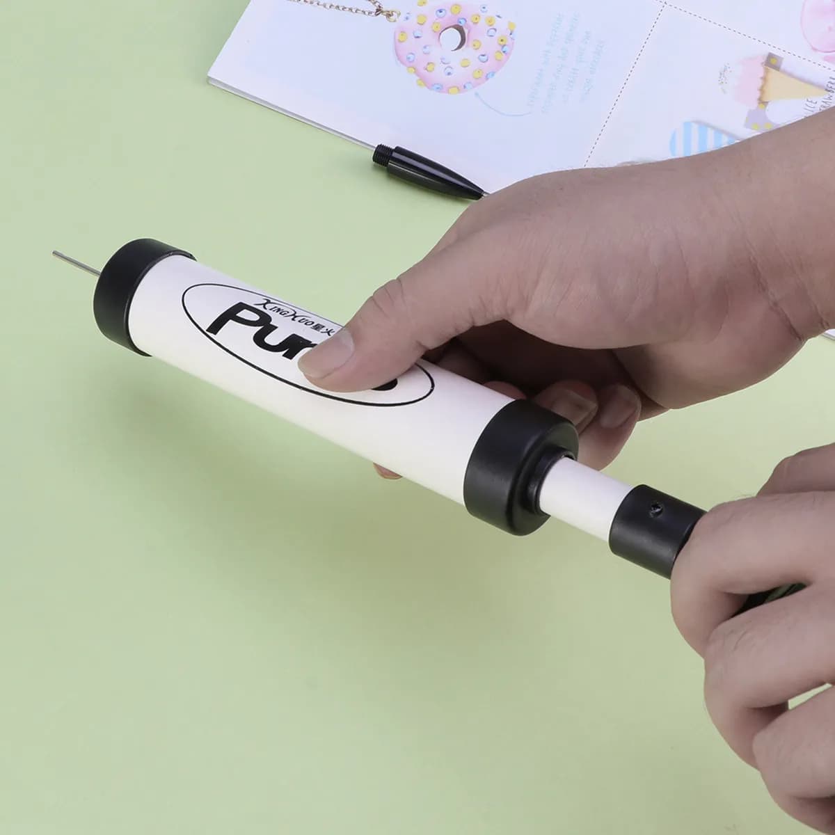 Mini Portable Pump with Quick Attack for Basketball, Football, Volleyball, Rugby and Gymnastics Balls