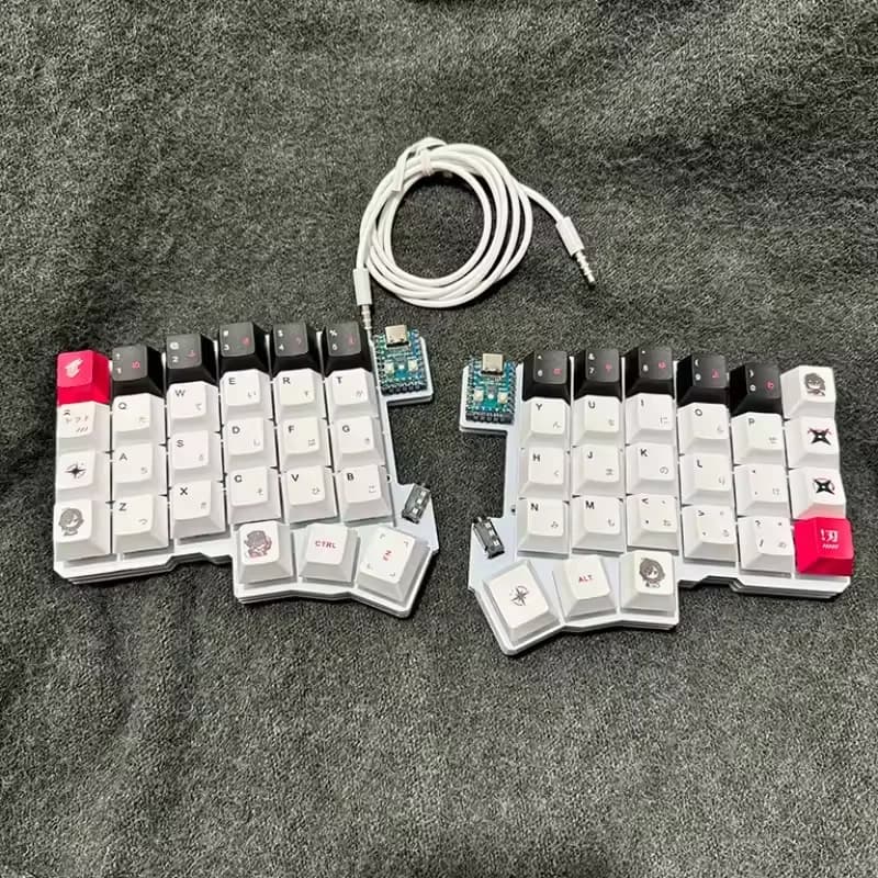 Tastiera Divisa Silakka54 Cablata con Hot Swap, Supporto QMK/VIAL, Ergonomica per Mano Sinistra e Destra, RP2040zero Personalizzabile
