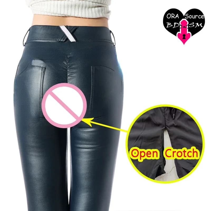 Donna sexy con apertura sul cavallo PU pantaloni in pelle nera crotchless mutandine lunghe in lattice costume da sesso all'aperto doppie cerniere forma di leggings