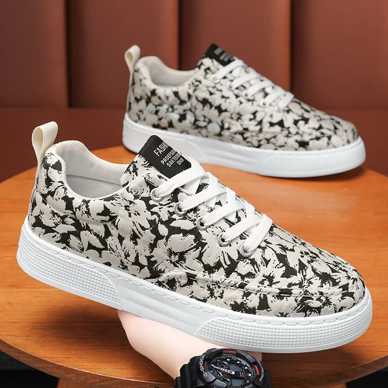 Thin Breathable Canvas Shoes, Flat Flexible Sole for Night Bazaar Shopping, Movie Trips and Relaxed Evening Urban Strolls