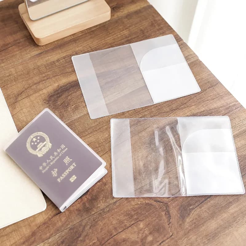 1 copertina protettiva per passaporto trasparente satinata, custodia per documenti impermeabile in materiale PVC