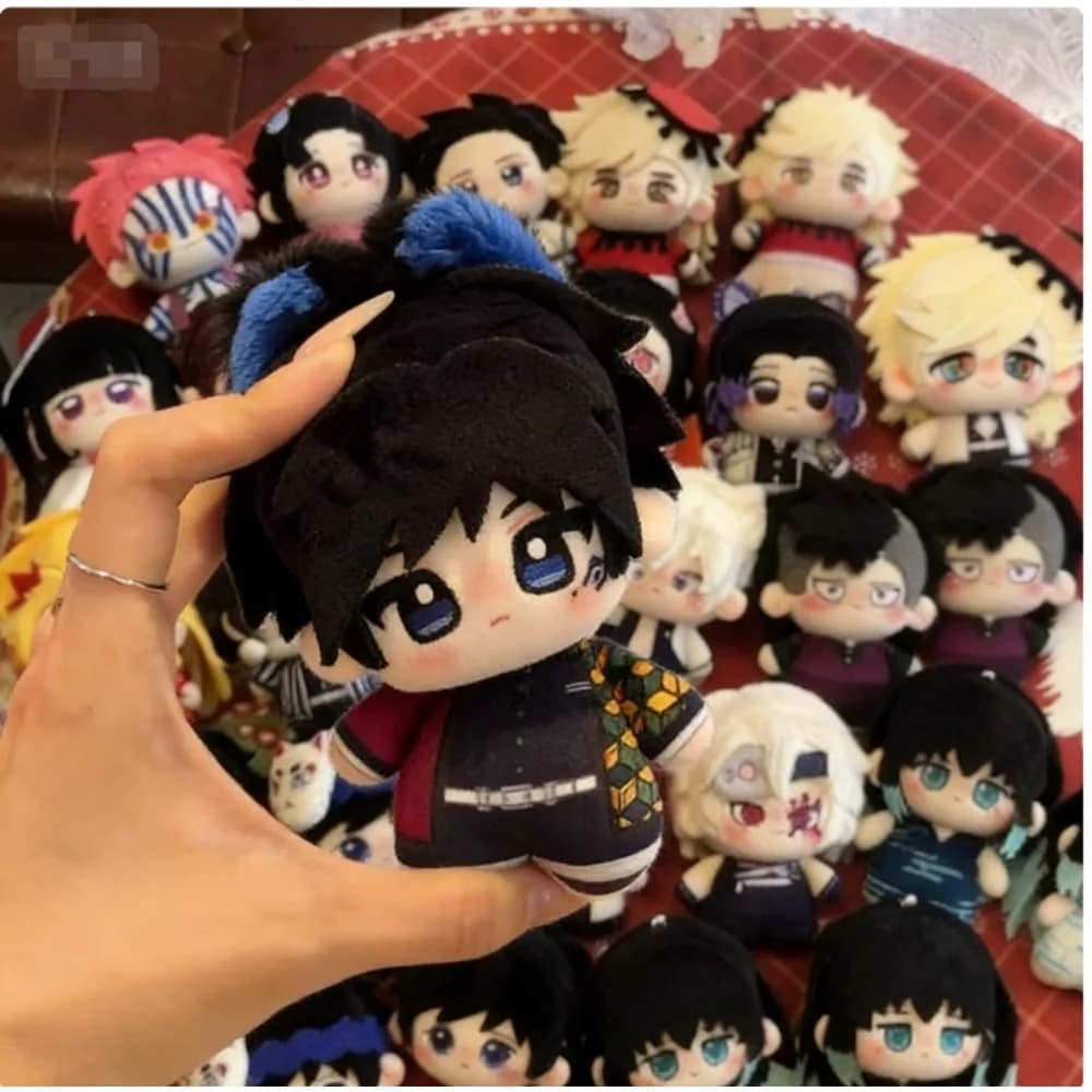 Peluche di Nezuko dell'anime Demon Slayer, bambola imbottita decorativa, cuscino Kawaii, prodotto giapponese, personaggio dell'anime Ghost Slayer Blade, regalo per Tanjiro.