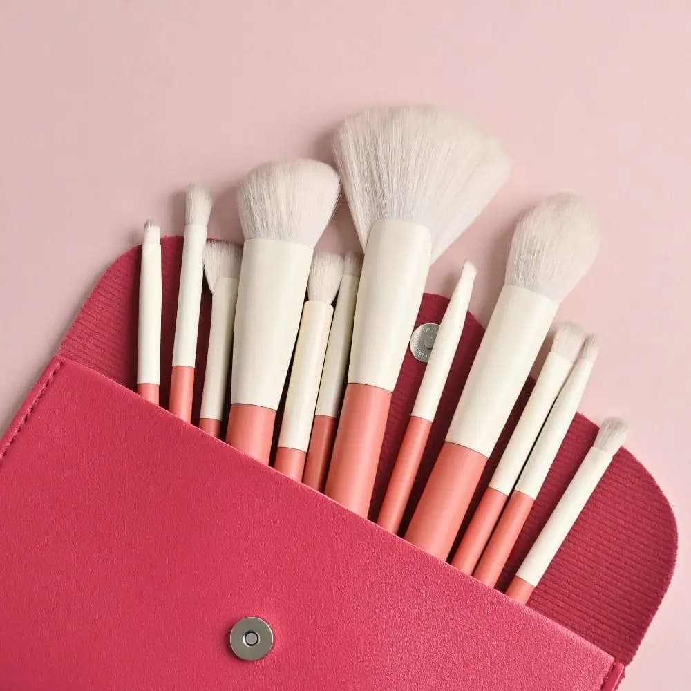 Set di pennelli per trucco soffici Capelli morbidi con custodia Pennello per ombretto Pennello per fondotinta professionale portatile Ombra