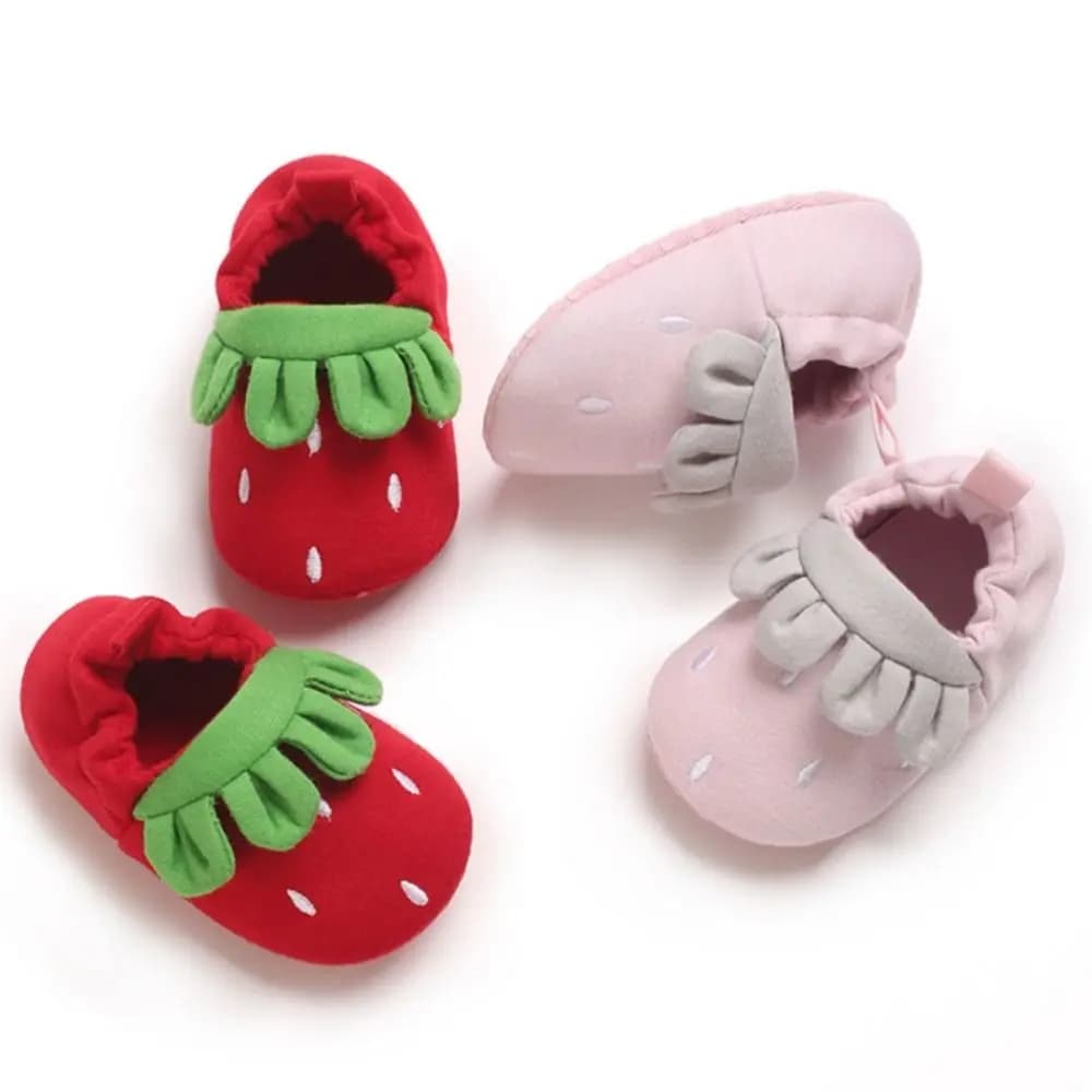 Fashionable baby walking shoes with cartoons, non-slip, wear-resistant, baby shoes, slip-on sneakers, soft shoes for babies