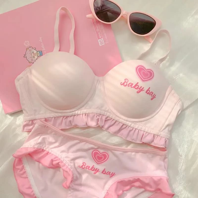 Set di lingerie ispirata alla Lolita per petto piccolo, bralette push up wireless per migliorare le curve, reggiseno stile Barbie dolce e slip Tushy