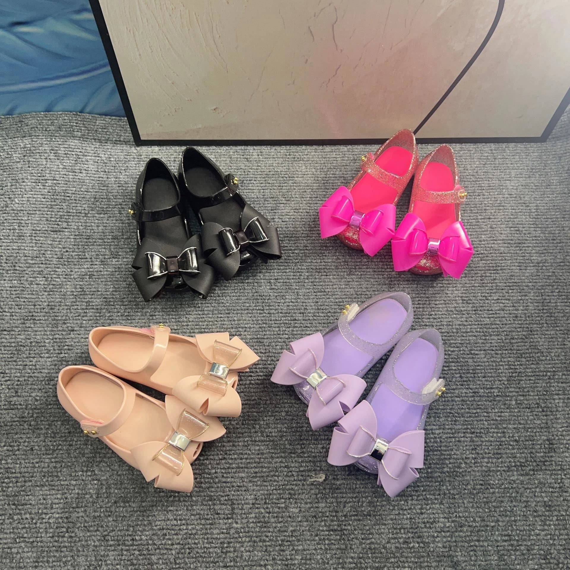Nuovi sandali per bambini Baby Kids Bow Princess Scarpe singole per bambini Scarpe in gelatina con suola morbida Scarpe da spiaggia con bocca di pesce genitore-figlio