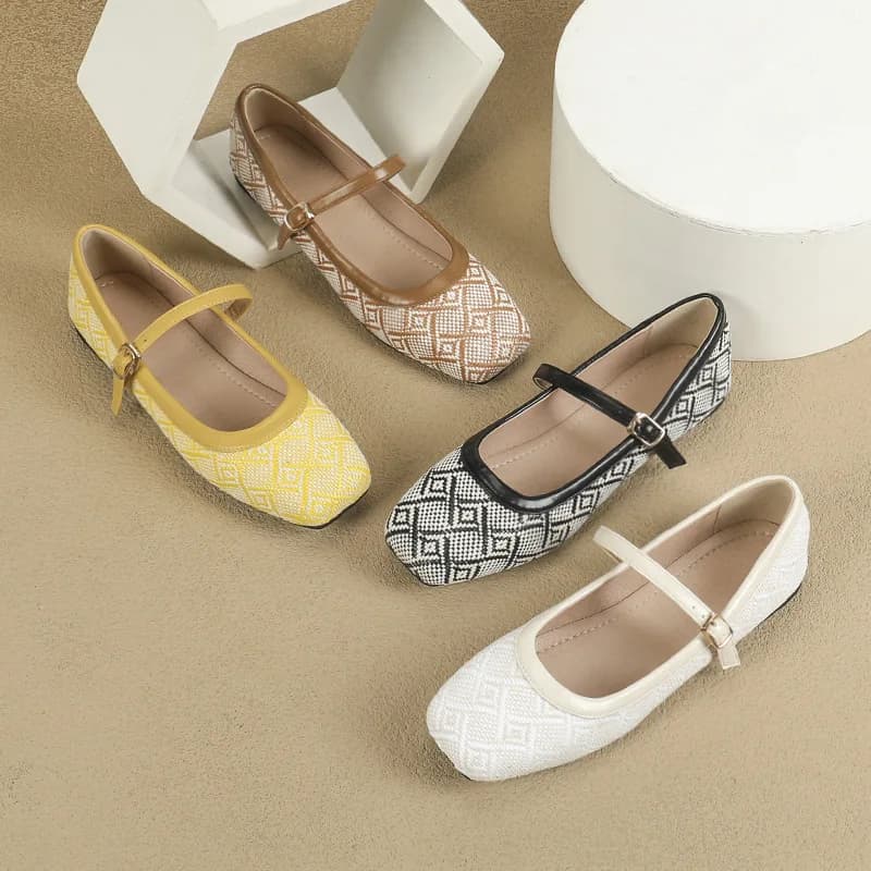 Women's Low Shoes Spring Autumn 2025 New Surface Mouth Square Toe Comfortable Shoes Plus Size 41 42 44 Women's Moccasins