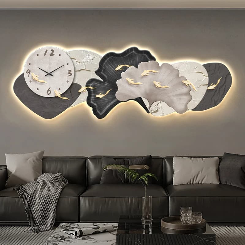 Lampada da parete a LED per soggiorno con motivo a nove pesci con orologio e orologio 2025 Lampada da parete per sfondo divano nuovo stile Foglia d'acero argento Emi