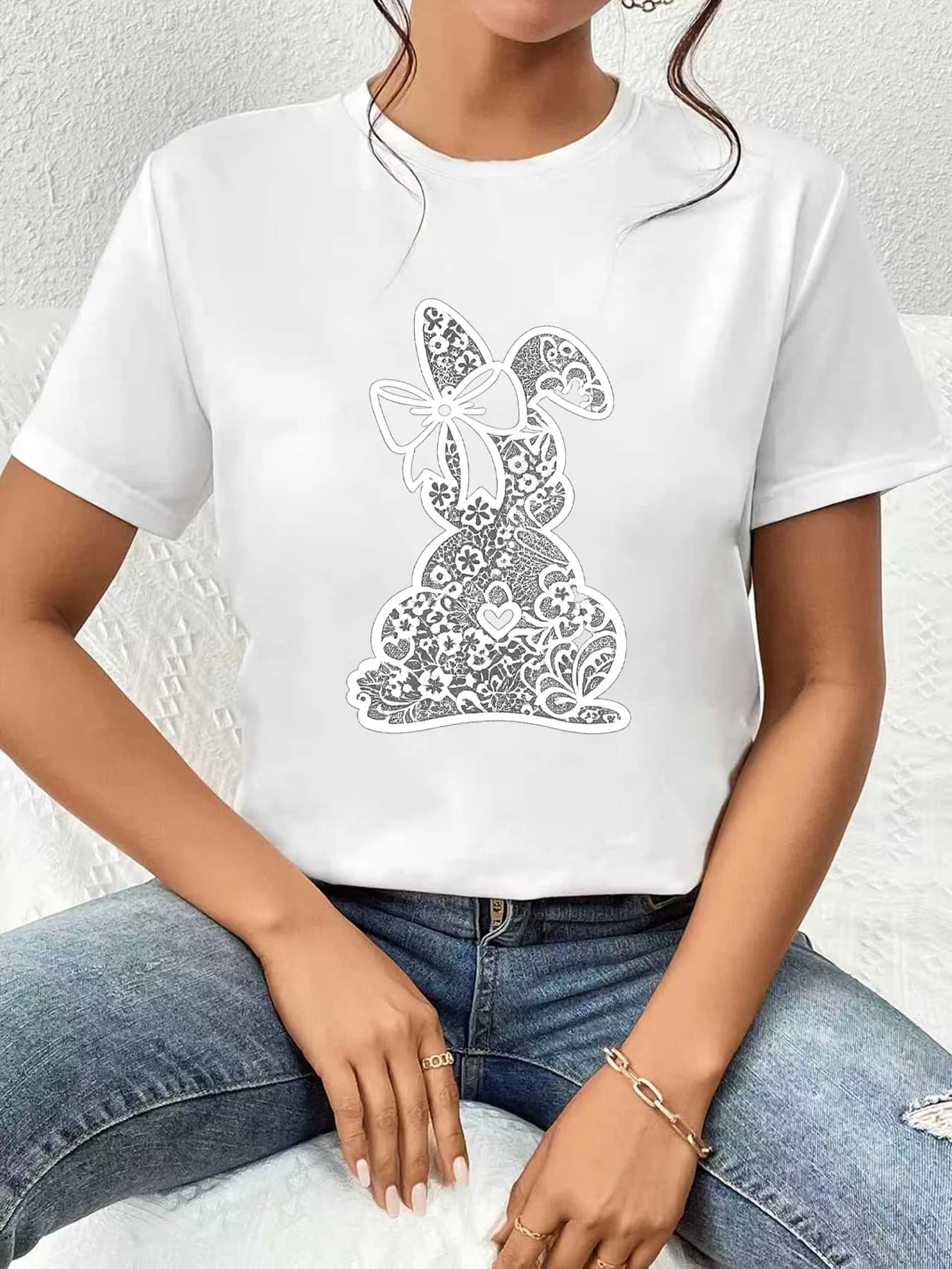 daWDS03172 daT-shirt women's strong sizes with graphic Easter Bunny in lace and bow, summer casual short sleeves, crew neck, street fashion style versatile