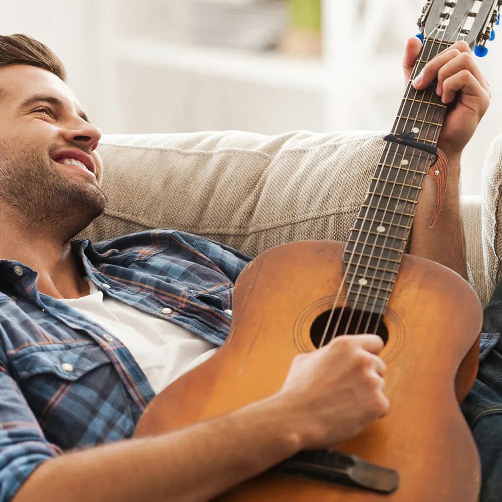 Capotasto Professionale per Chitarra in Lega di Zinco, Leggero e con Presa Forte, Intonazione Perfetta per Chitarra Acustica, Elettrica e Ukulele