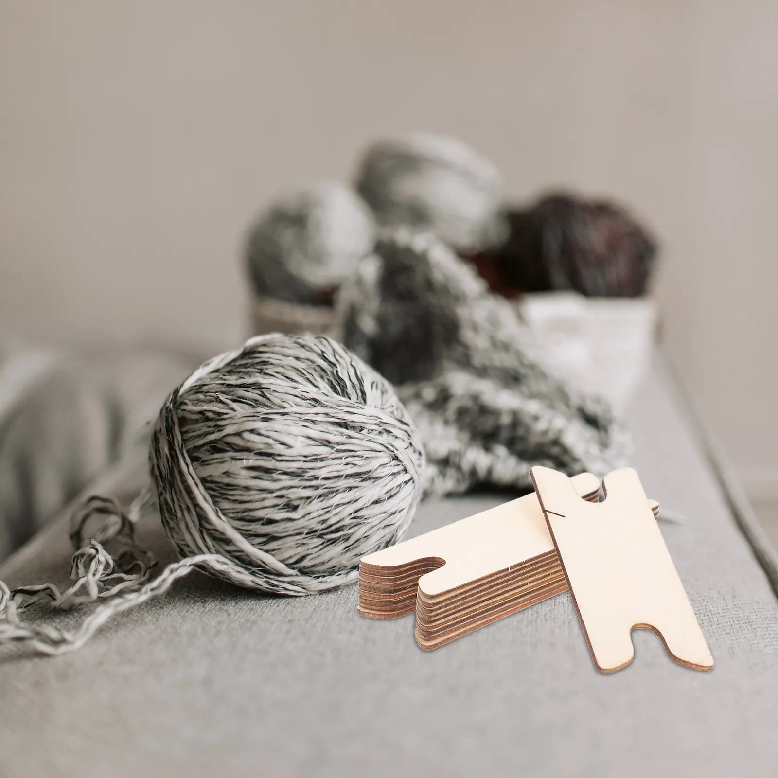 10Pcs Wood Weaving Shuttle Sticks Essential Loom Tools for DIY Handmade Scarf Belt Projects Strap Weaving Tools