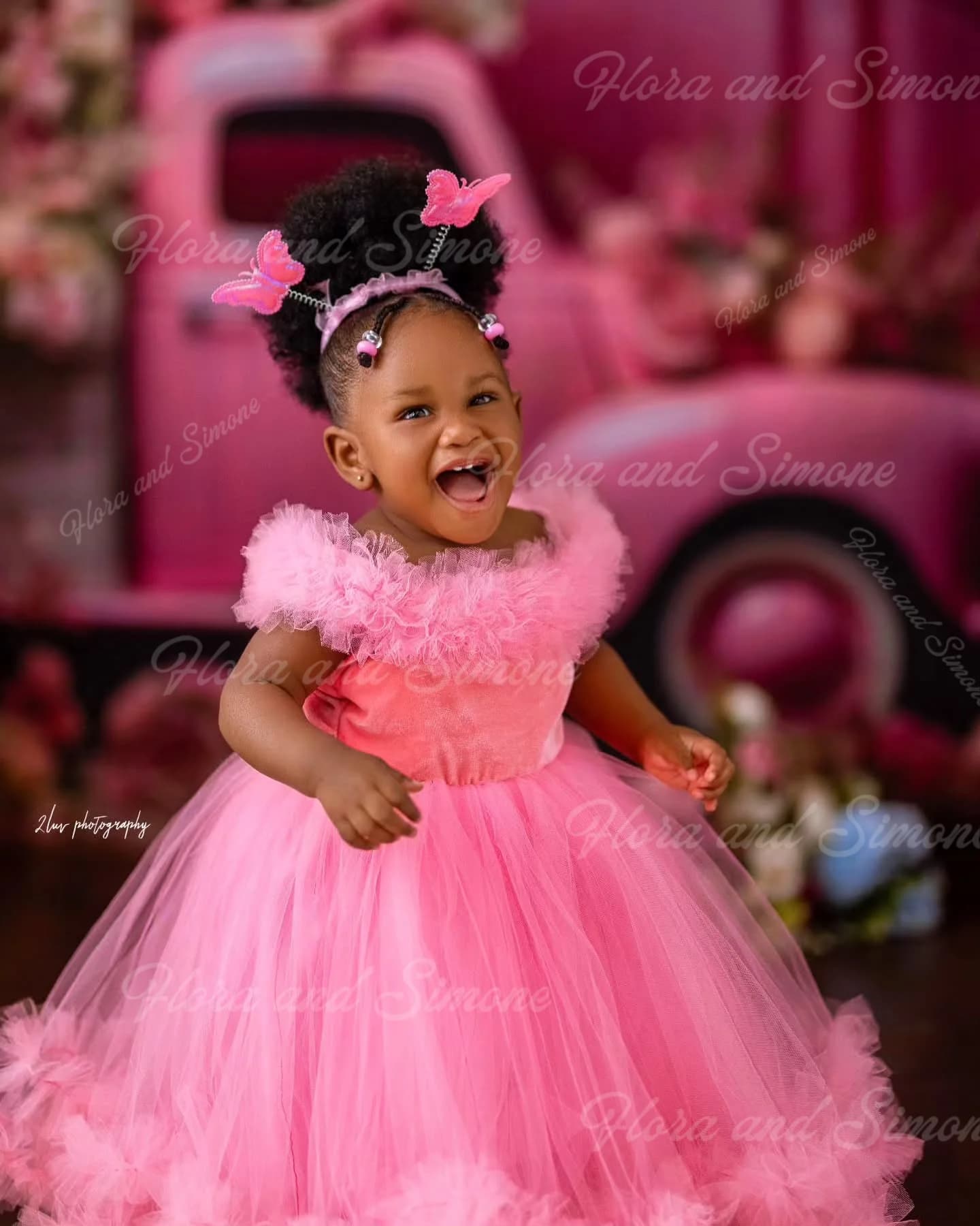 Abito da ragazza di fiore personalizzato per bambina per abiti da festa di compleanno con volant di perline Abiti da ballo per bambini viola per servizio fotografico