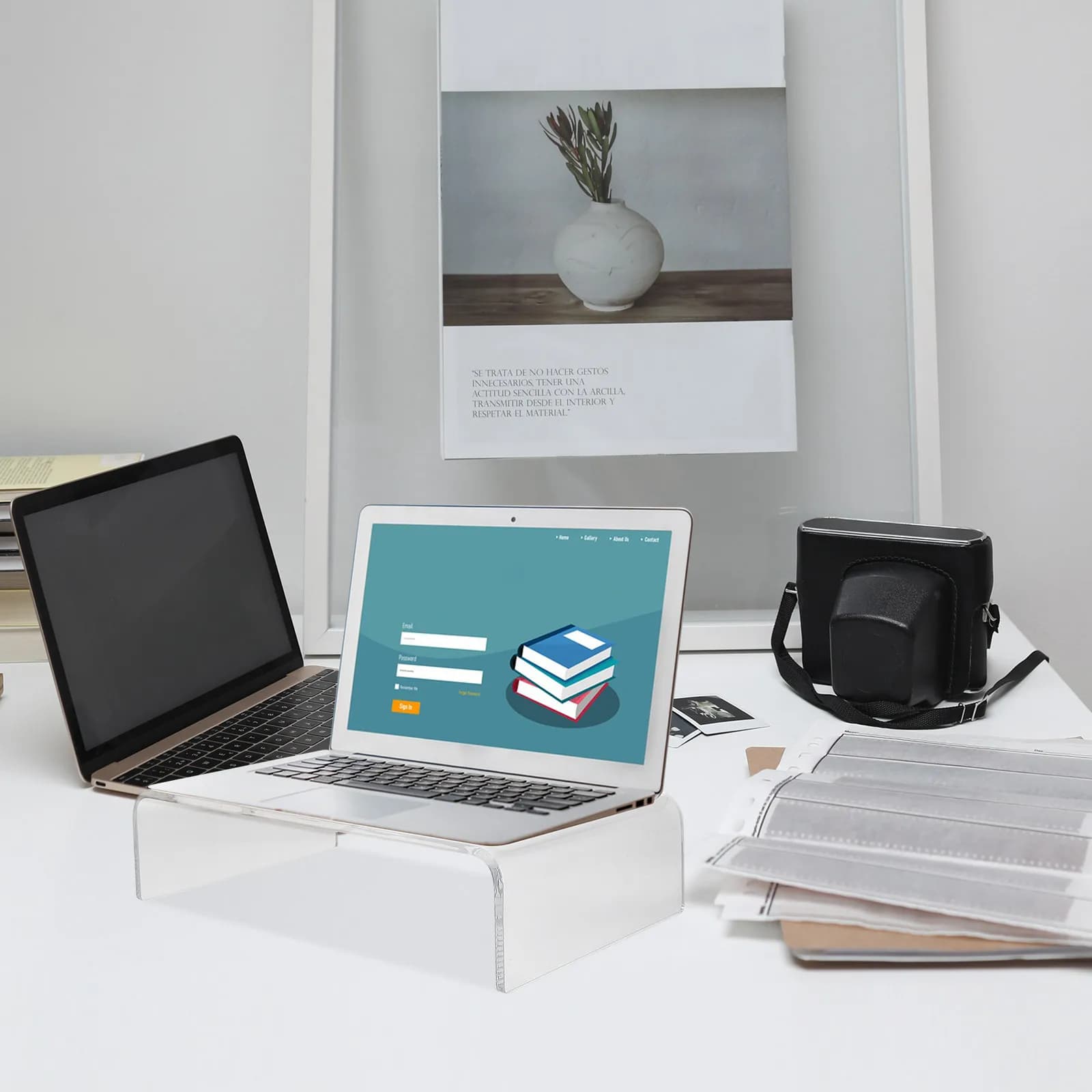 Supporto Ergonomico in Acrilico per Monitor, Stand Trasparente per Scrivania, Regolabile in Altezza per Laptop e PC, con Bordi Lisci