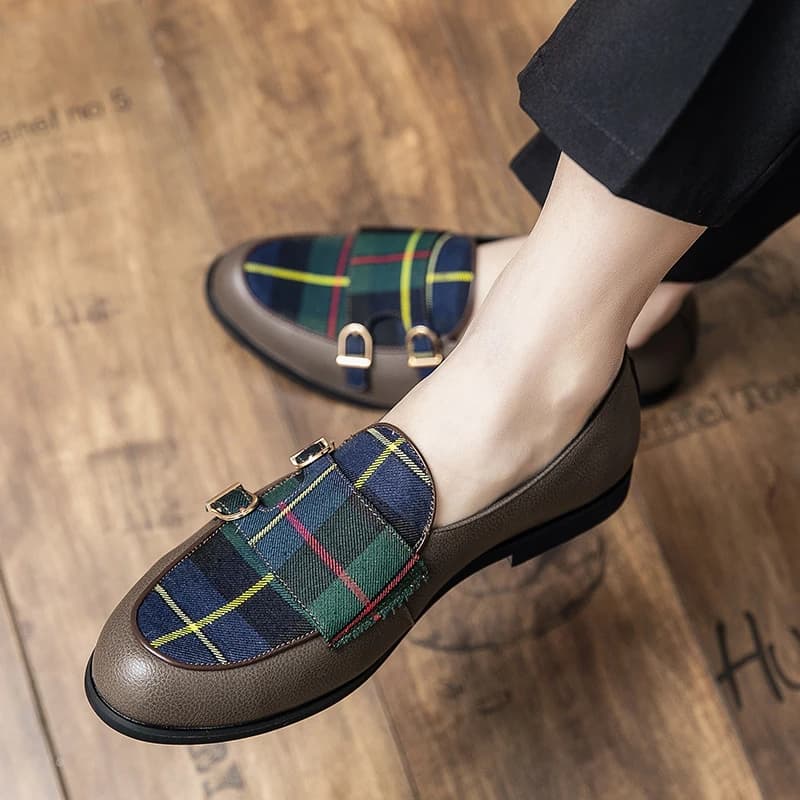 Men's Leather Shoes 2026 Moccasins with British Style Thick Soles Black formal work shoes casual slip-on fashionable luxury