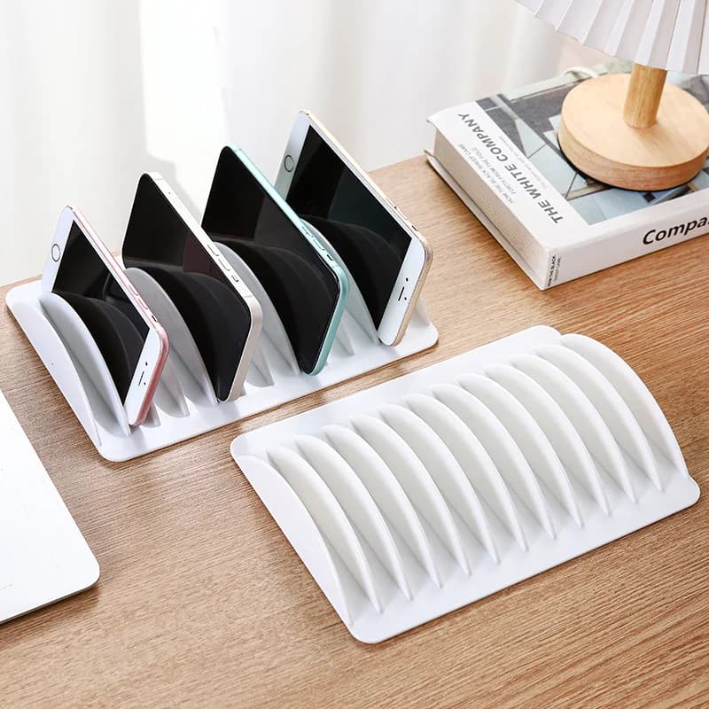 Scatola portaoggetti multi-slot per la ricarica di tablet e telefoni, supporto per l'organizzazione, supporto in plastica, portatile con più slot per schede.