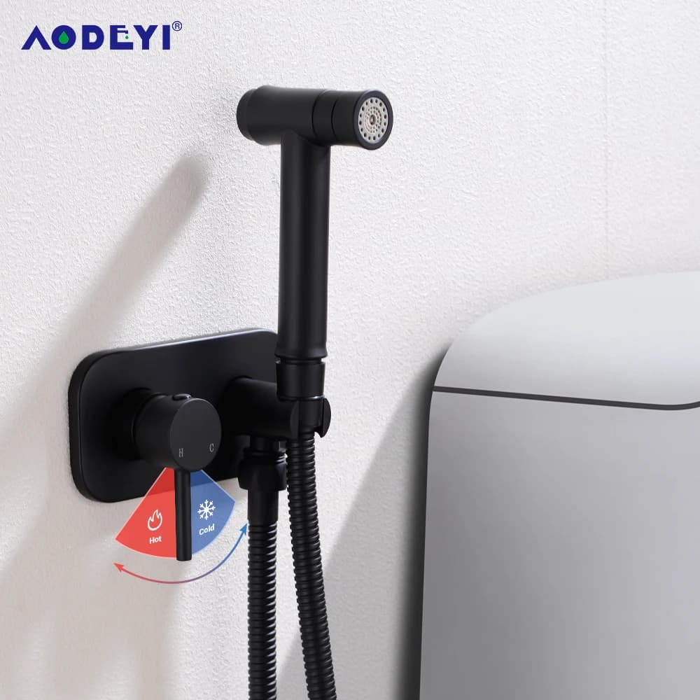 Set spruzzatore per bidet portatile Rubinetto per WC spray nero Miscelatore acqua calda fredda in ottone Soffione doccia per bagno Kit doccia Oro spazzolato